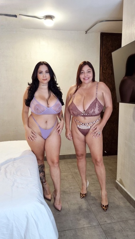 espejo de tetas enormes en forma xxx arriba recopilación