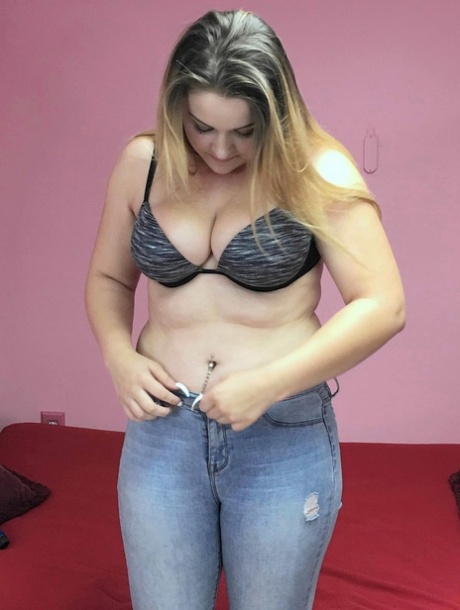 Wendy cola de hadas con grandes tetas hd gratis fotos