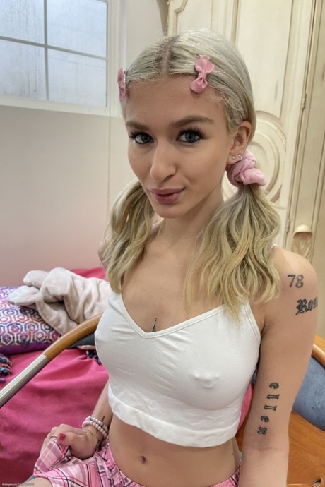 Emma Rosie estrella caliente imágenes